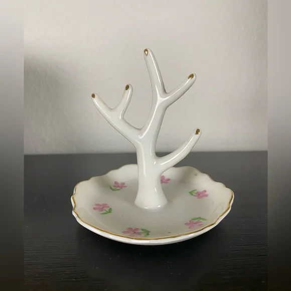 Vintage Irice Porcelain Ring Holder White with Pink Flower Design Made In Japan. - Picture 2 of 5